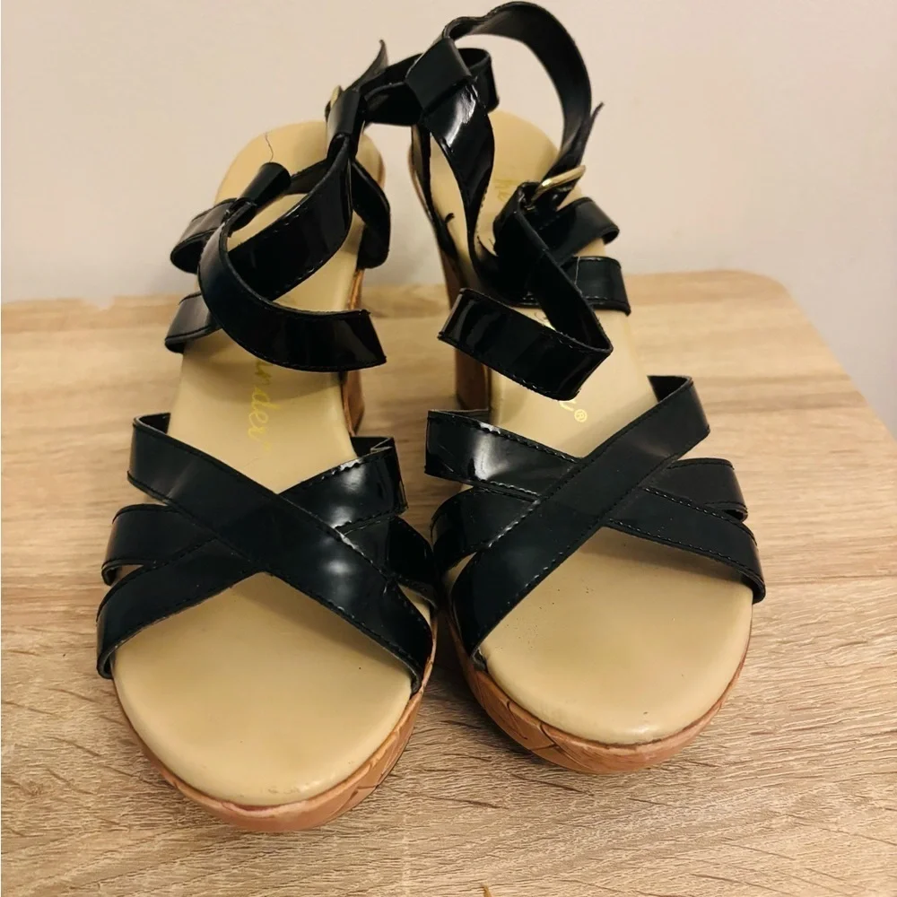 Athena Alexander Black and Tan Wedge Sandals